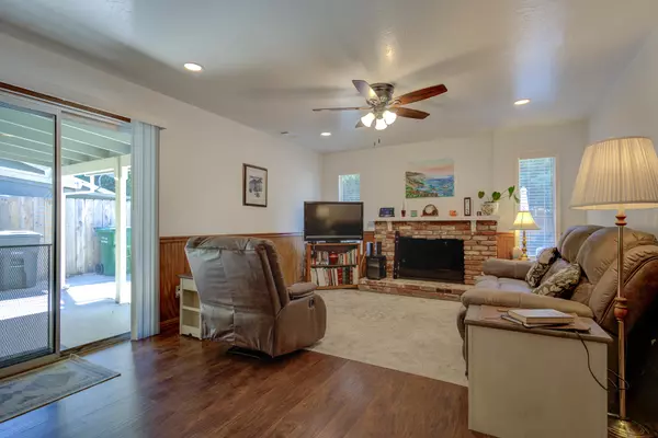 Redding, CA 96003,1825 Del Mar AVE