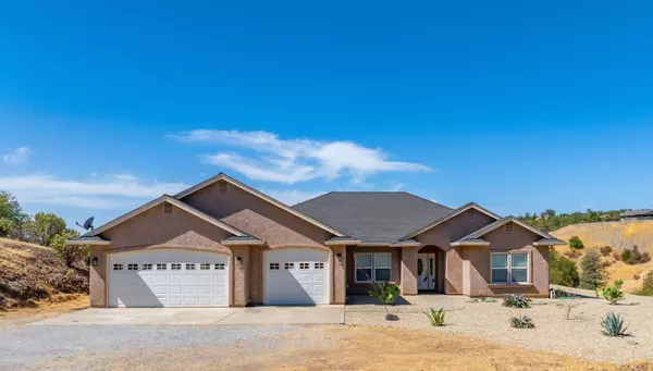 Bella Vista, CA 96008,24015 Shirley DR