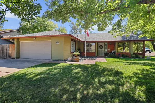 Redding, CA 96001,3897 Fujiyama WAY