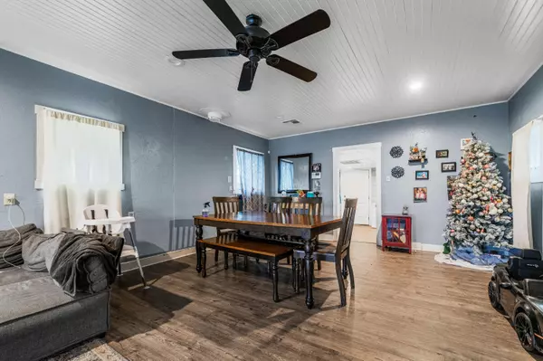 Los Molinos, CA 96055,7884 CA-99