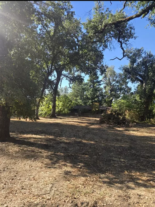 Redding, CA 96001,Waverly