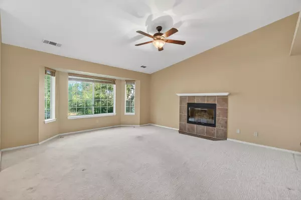 Redding, CA 96001,4982 Tralee LN