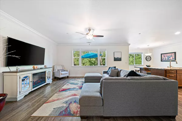 Shasta Lake, CA 96019,3703 Craftsman AVE