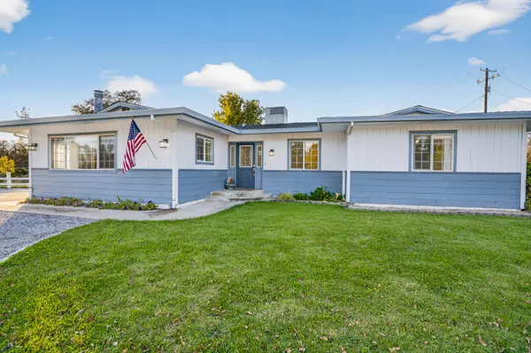 Redding, CA 96003,11990 Jack Pine LN