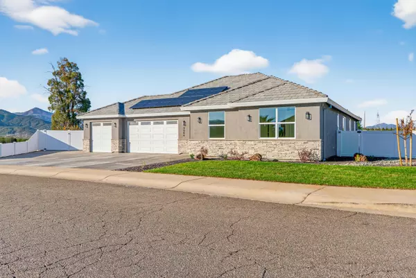 Redding, CA 96003,4806 Ferrington CT