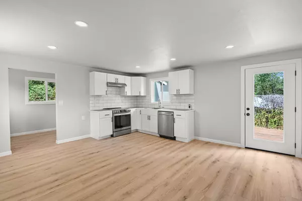 Redding, CA 96001,2415 West ST