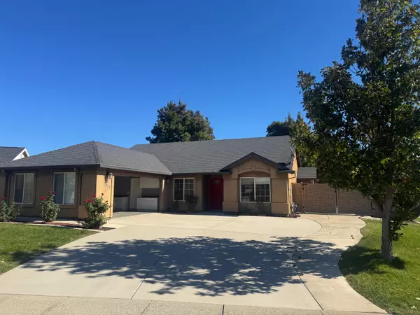 Redding, CA 96001,2925 Aspen Glow LN