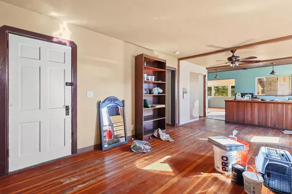 French Gulch, CA 96033,14223 Main ST