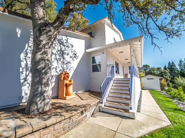 Redding, CA 96003,2520 Snow LN