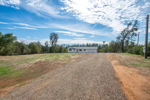 Anderson, CA 96007,17021 Treat AVE