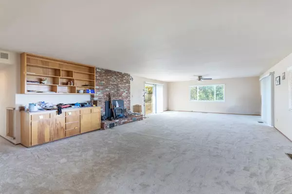 Redding, CA 96001,8818 Valley View RD