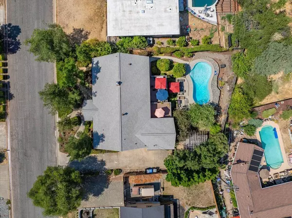 Redding, CA 96001,3410 Scenic DR