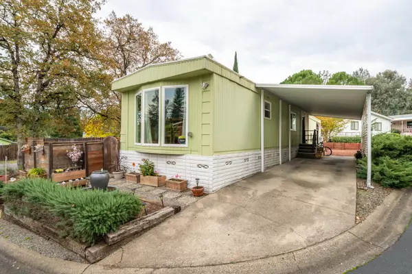 Redding, CA 96003,1187 Mountain Shadows BLVD