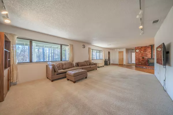 Burney, CA 96013,22076 Lippencott CT