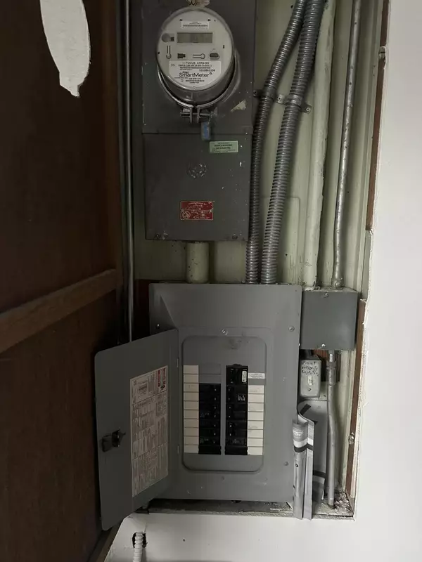 Anderson, CA 96007,2992 East ST