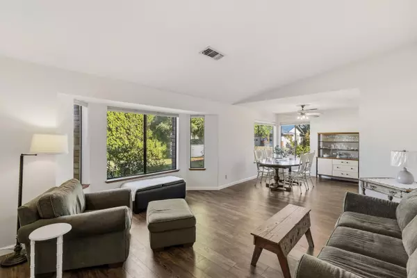 Redding, CA 96003,5589 Trish CT