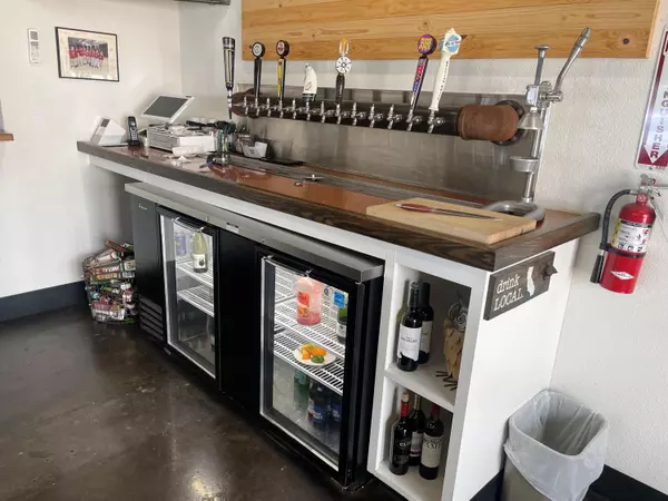 Palo Cedro, CA 96073,9348 Deschutes RD #G & H