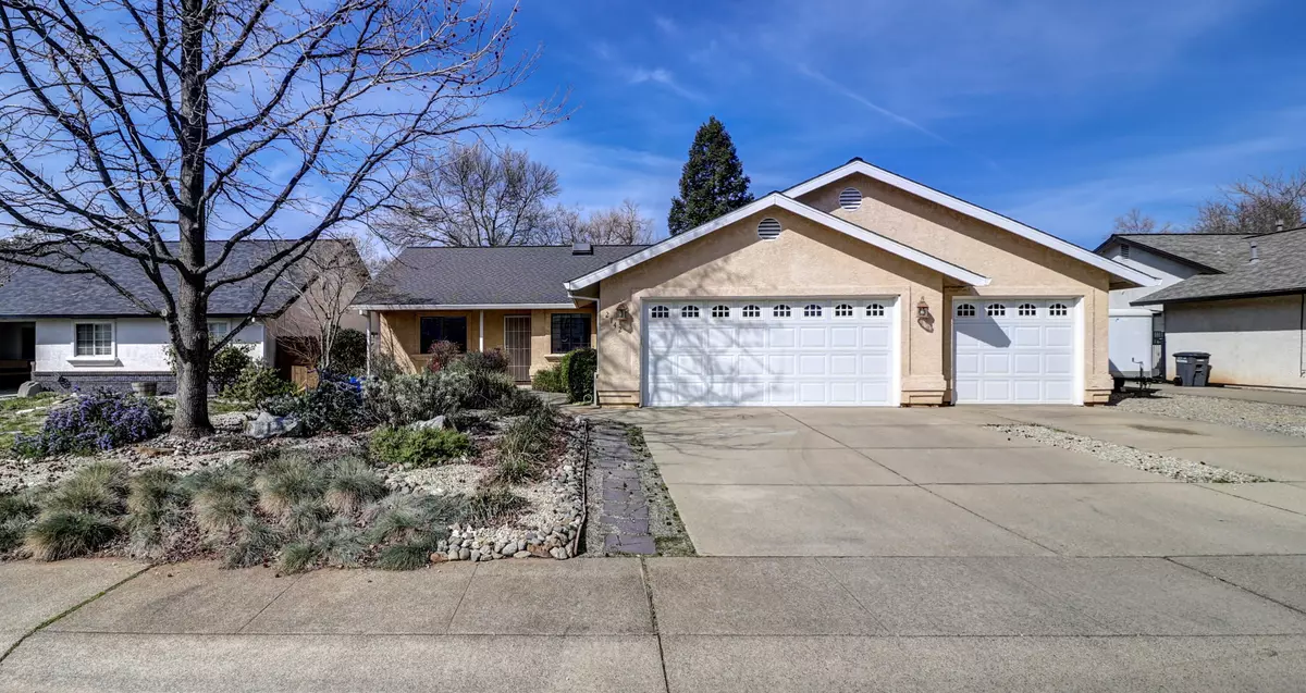 Redding, CA 96003,2142 Hacienda ST