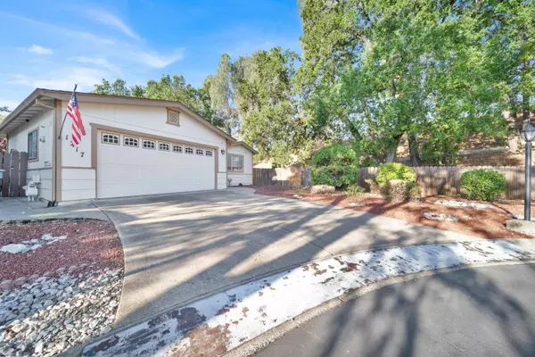 1217 Crag WALK,  Redding,  CA 96003