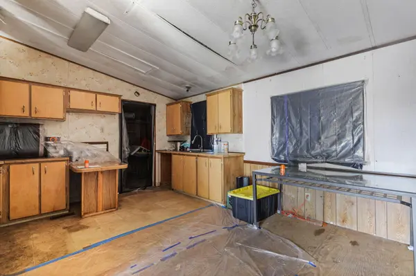 1223 College View DR, Redding, CA 96003