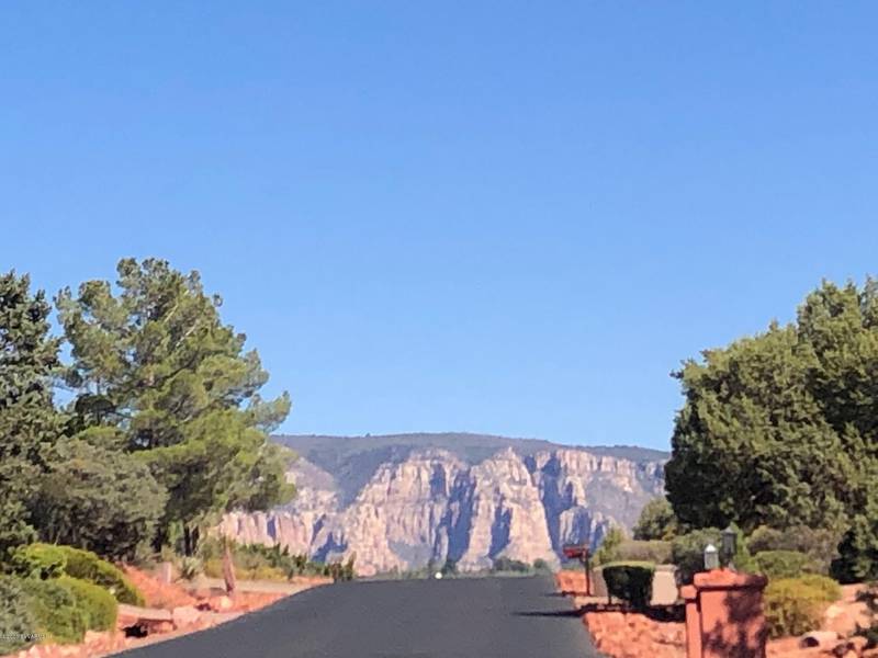 195 El Camino Tesoros, Sedona, AZ 86336