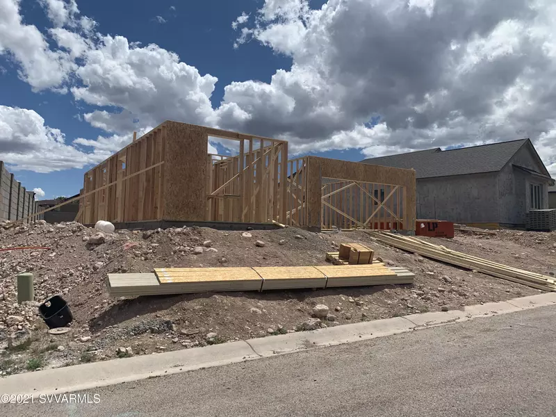 301 Whistle Stop Rd Rd, Clarkdale, AZ 86324