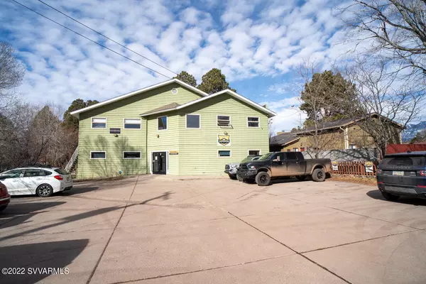 Flagstaff, AZ 86001,718 N Humphreys St St