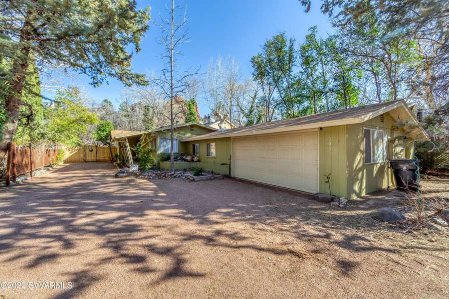 305 Bear Wallow LN Lane, Sedona, AZ 86336