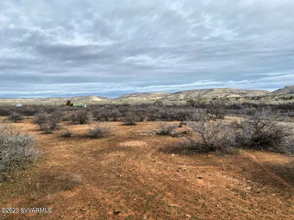 2 N Dalton Gang Rd, Camp Verde, AZ 86322