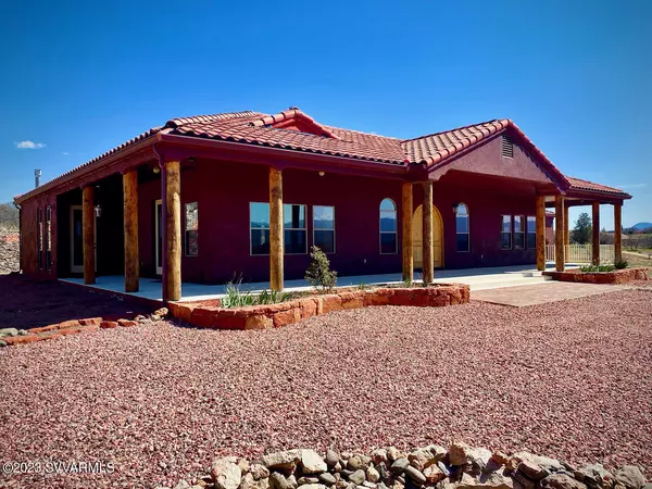 1355 S Mountain View Rd Rd, Cornville, AZ 86325