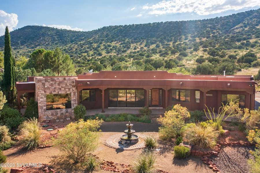 99 Los Coyotes Tr Tr, Sedona, AZ 86351