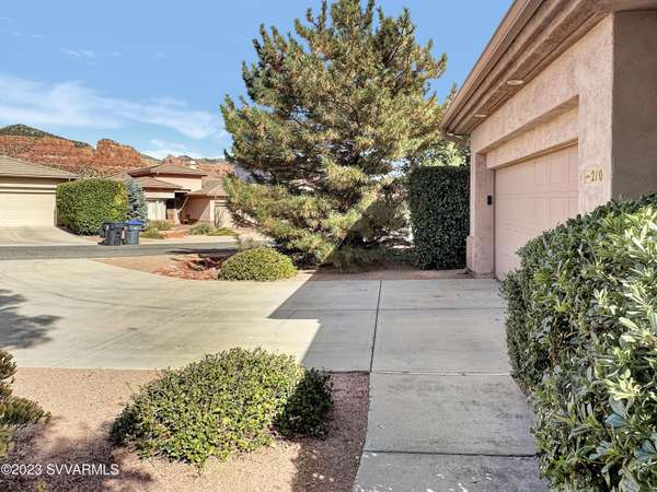 Sedona, AZ 86351,210 White Tail DR Drive