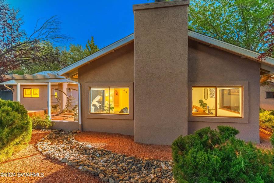 80 N Hummingbird LN Lane, Sedona, AZ 86336