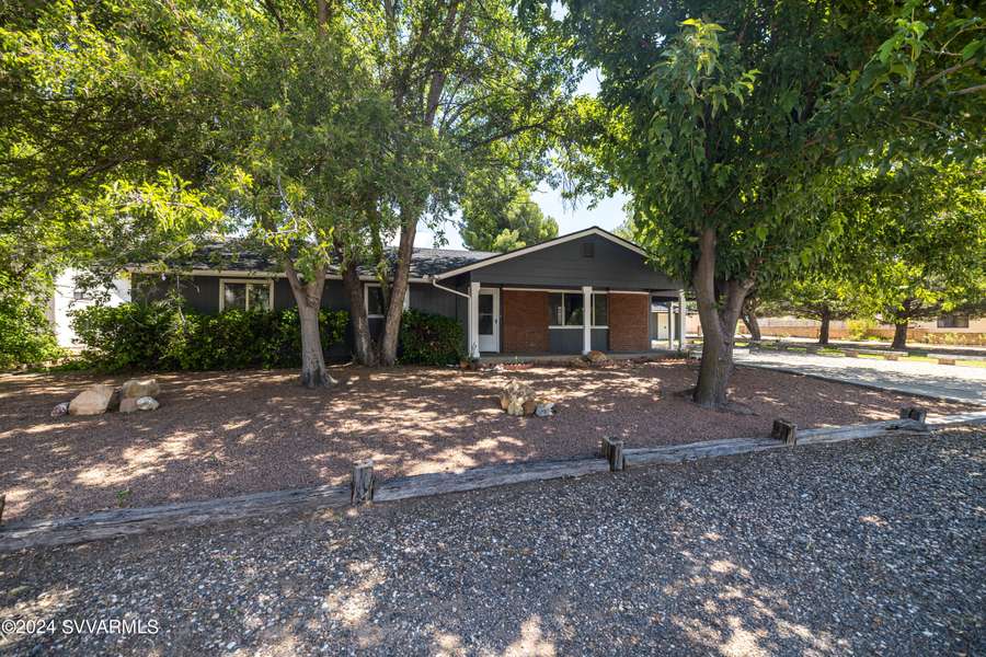 4030 E Lake Shore DR Drive, Rimrock, AZ 86335