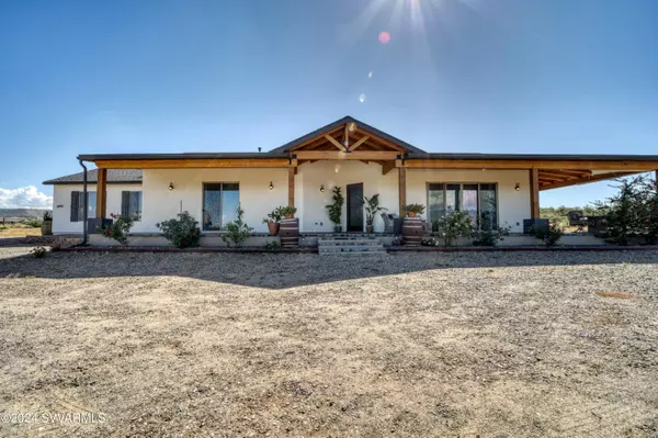 1445 S Koch Ranch Rd Rd, Cornville, AZ 86325