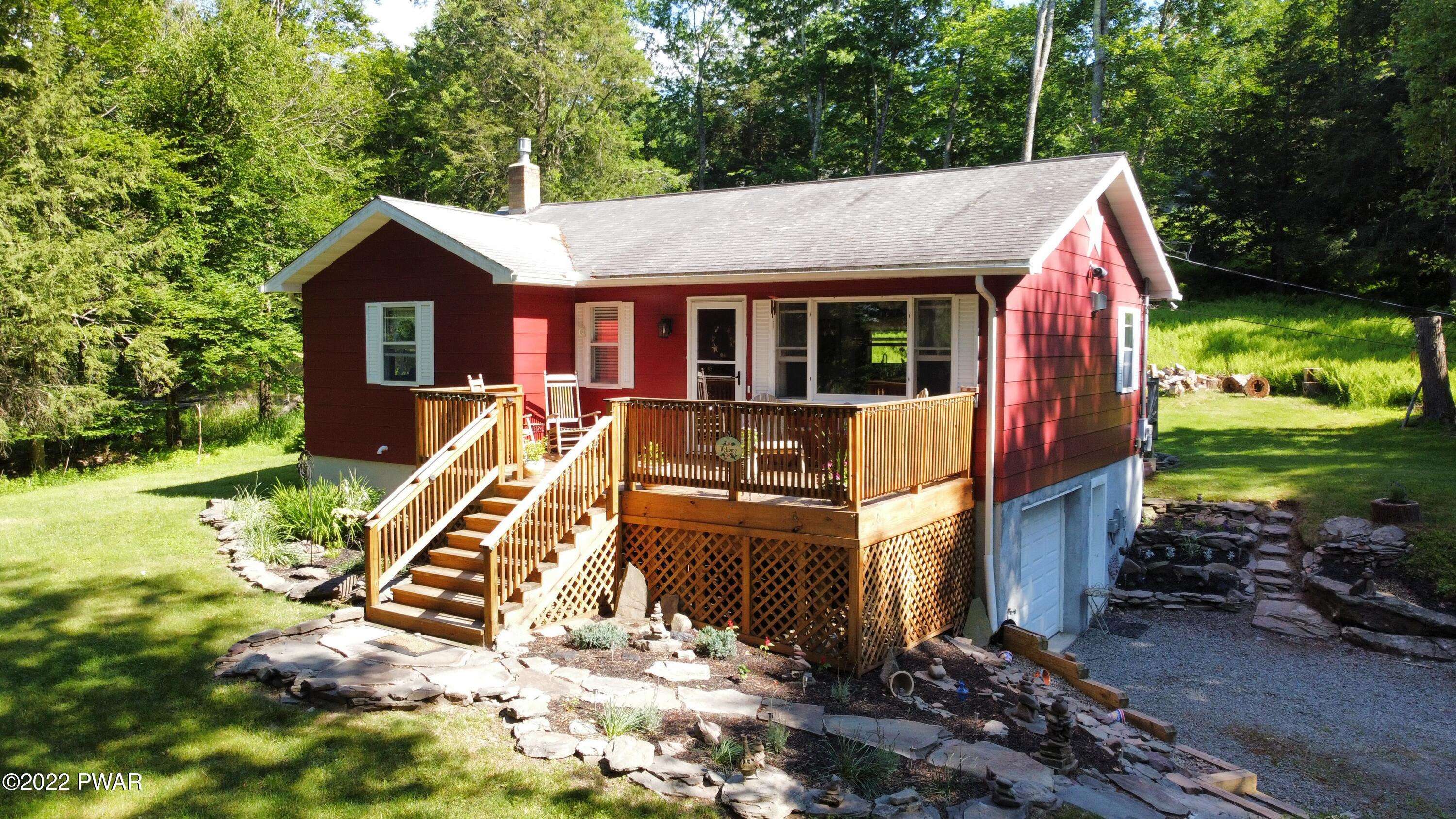 48 Shady Ln DR, Beach Lake, PA 18405