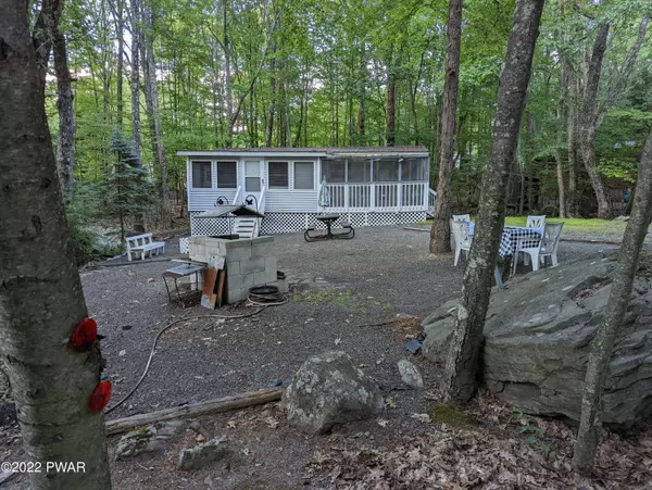 Shohola, PA 18458,111 Pheasant LN