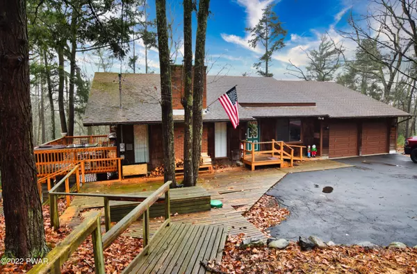 116 Vista CT, Dingmans Ferry, PA 18328