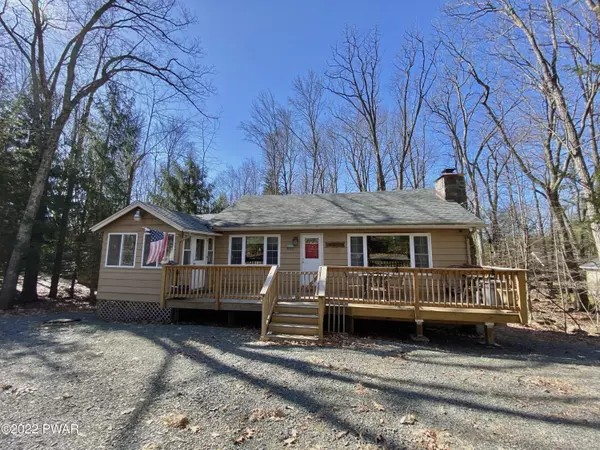 34 Forest DR, Lakeville, PA 18438