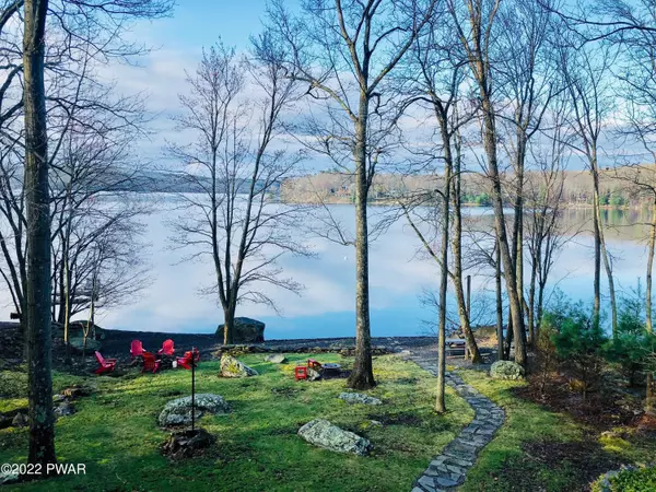 Lakeville, PA 18438,109 Lakeside DR