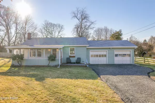 1715 Quentin RD, Stroudsburg, PA 18360