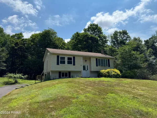 65 Zimmer TRL, Beach Lake, PA 18405