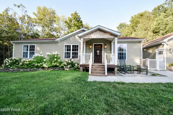 66 Wash RD, Waymart, PA 18472