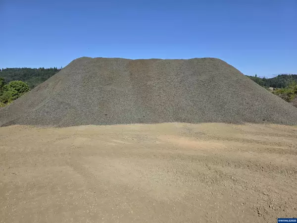 00 John Long Rd, Oakland, OR 97462