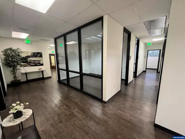 Salem, OR 97302,1900 Hines (207) St SE SE