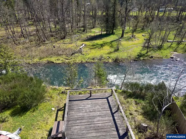 231 Dogwood Dr, Gates, OR 97346