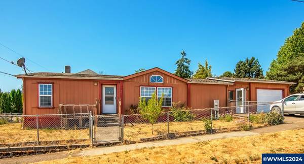 541 C St, Willamina, OR 97396