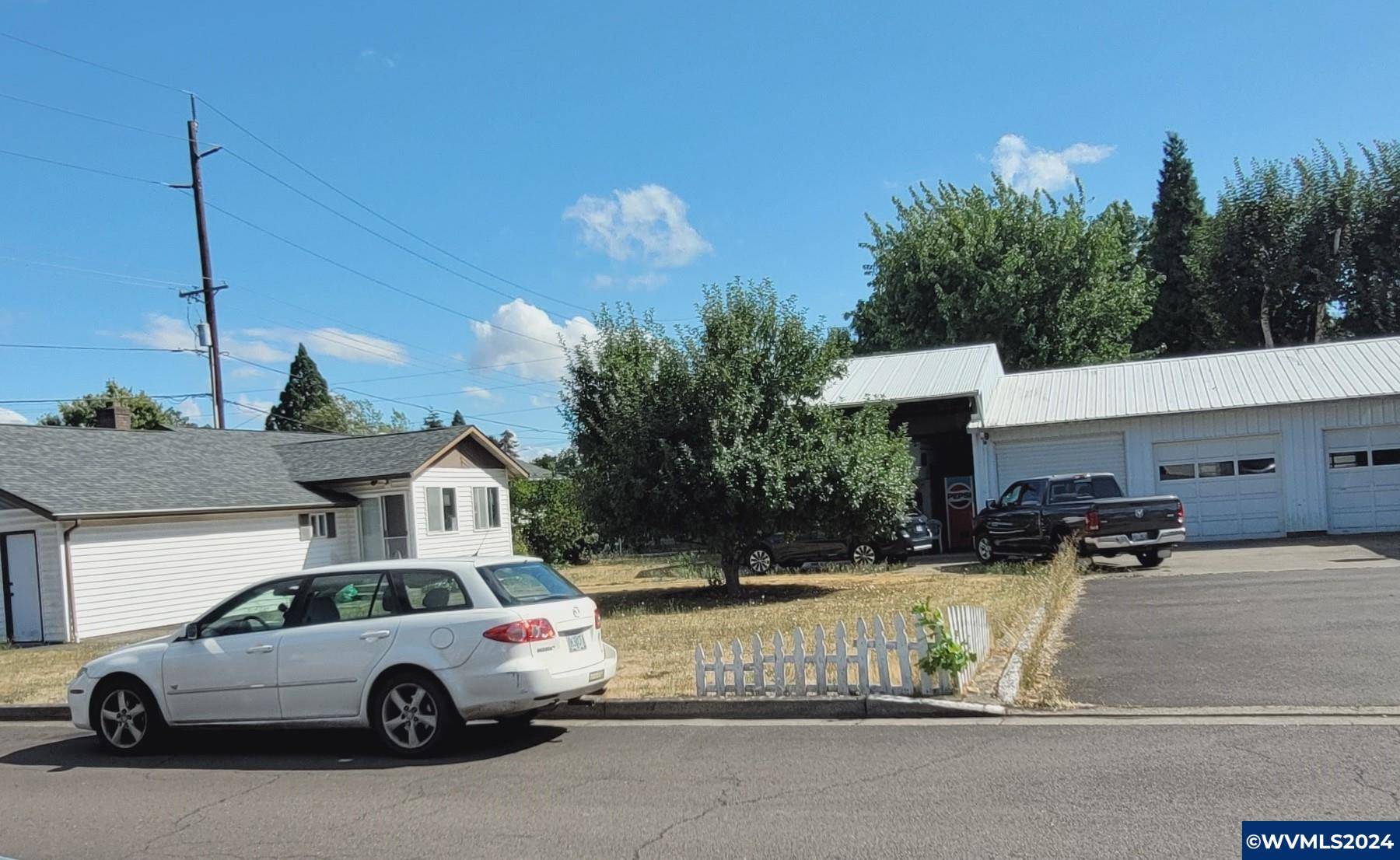 Salem, OR 97305,2075 Brown Rd NE NE