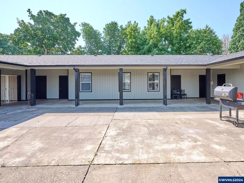 1480 Laurel Av, Woodburn, OR 97071
