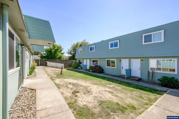 175 Fern Ct, Dallas, OR 97338